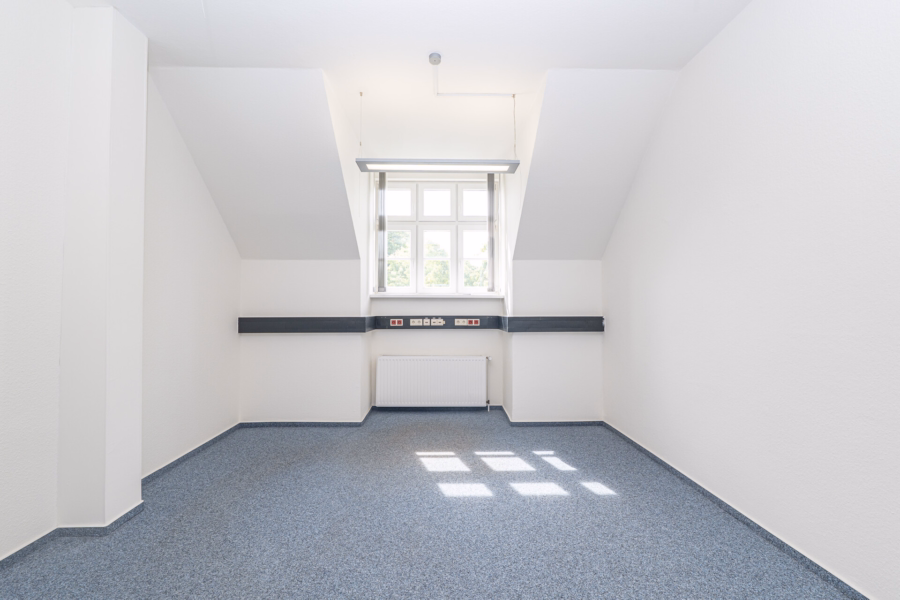 3. OG Altbau Büro 1
