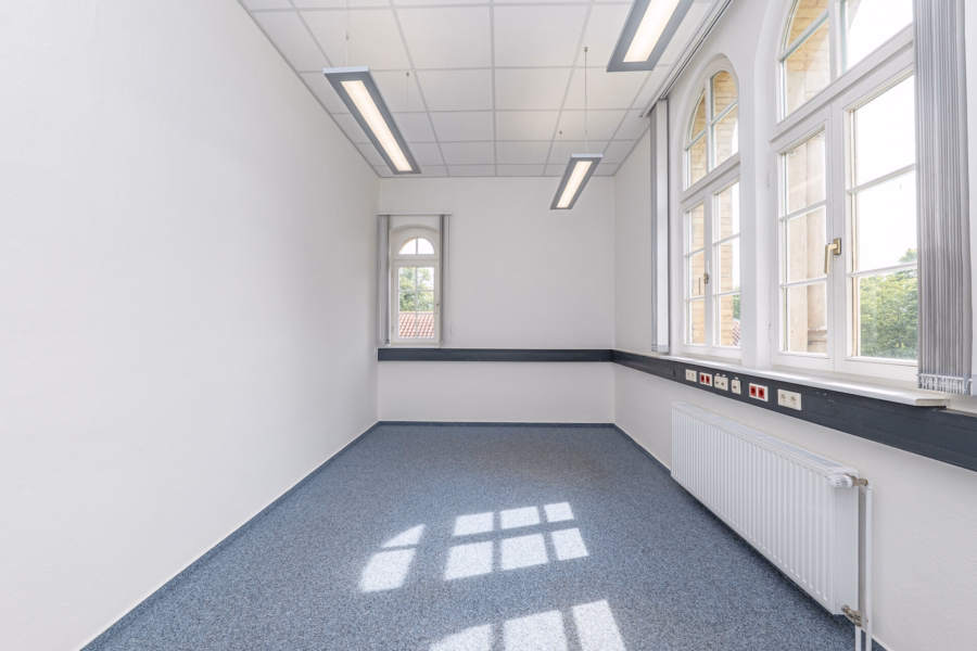 2. OG Altbau Büro 8