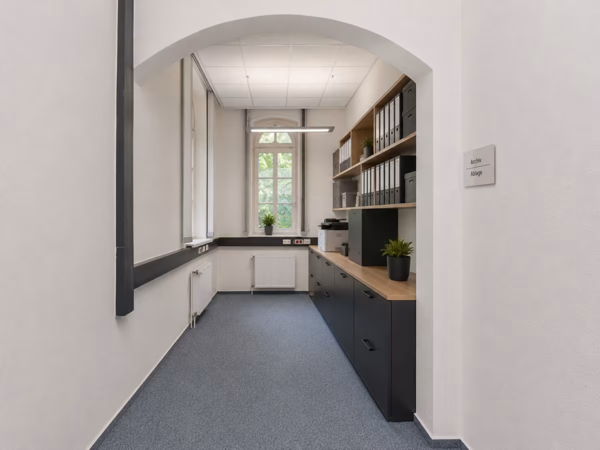 2. OG Altbau Büro 1